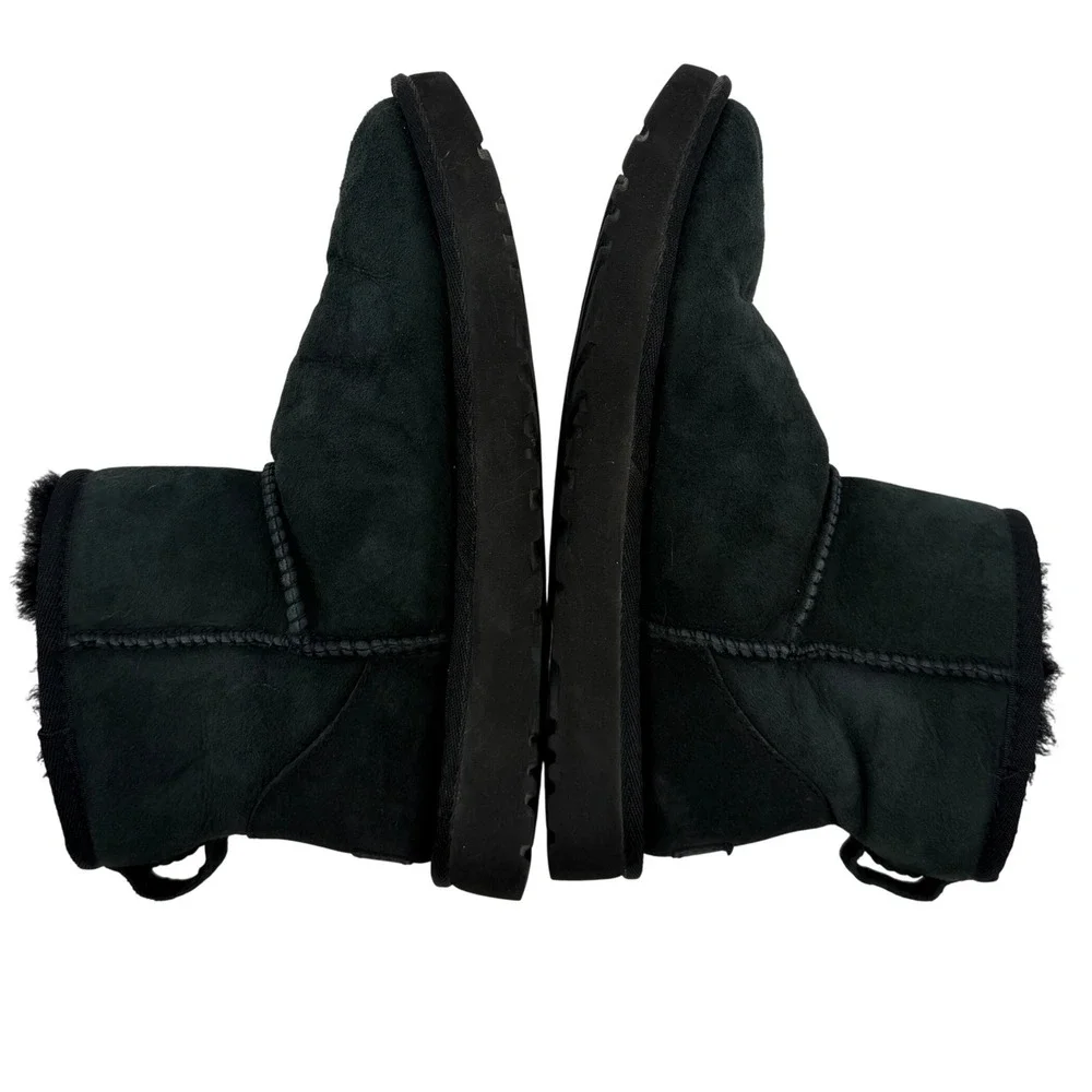 UGG‎ Classic Mini II Black Suede Shearling Ankle Boots 1016222 Womens Size 6
